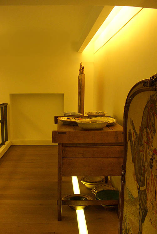 Martinos Antique & Fine Art Galllery