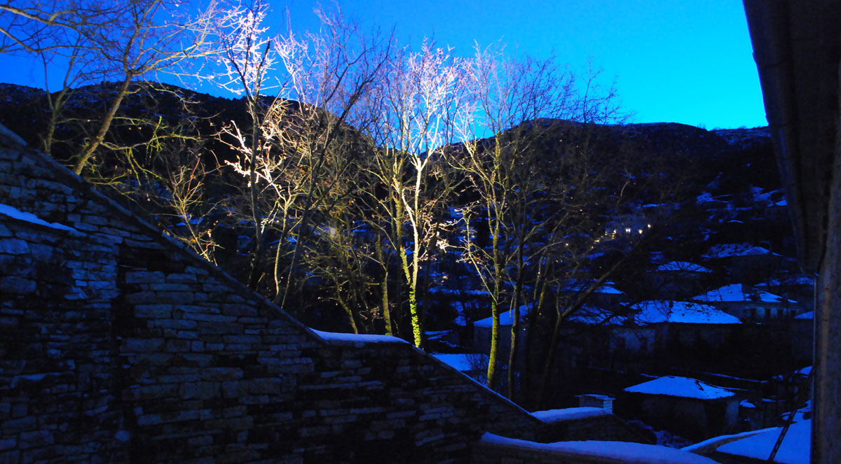 Monopatia Resort